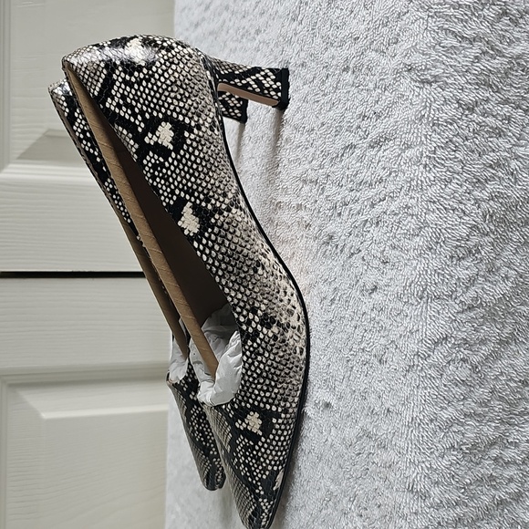 NEW Steve Madden Nathalia Snakeskin Pointed Toe Faux Suede Pump Size 8 - Picture 9 of 15